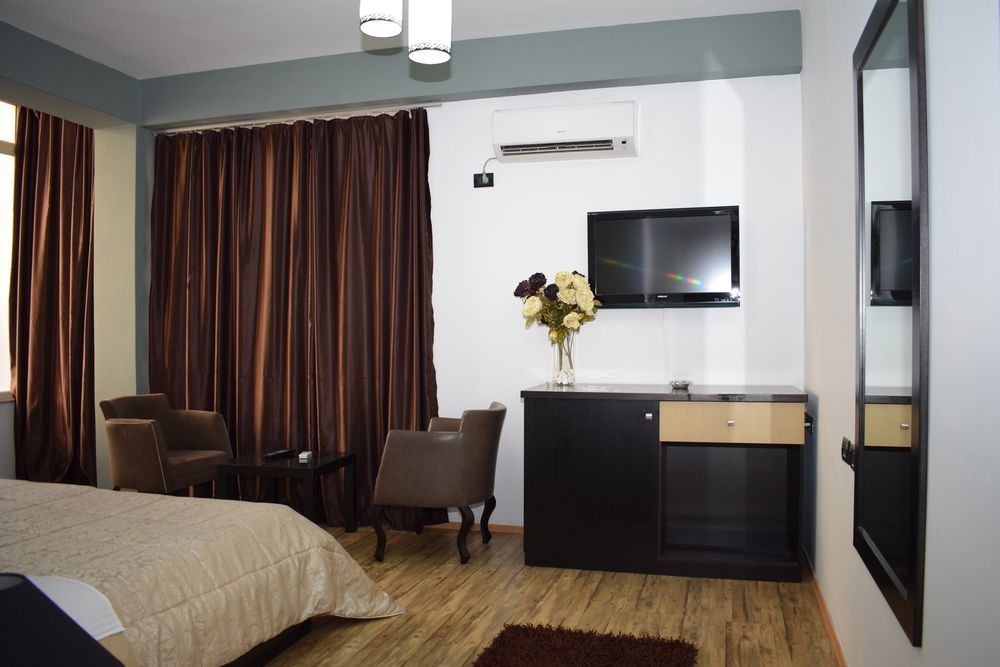 Royal Vila Hotel Tiran Dış mekan fotoğraf